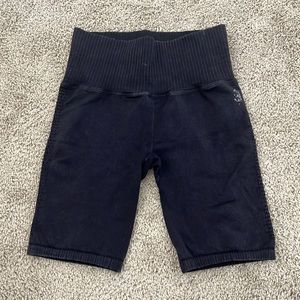 Good Karma biker shorts